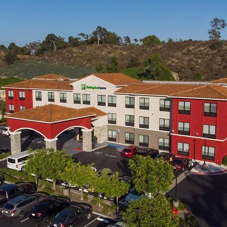 Holiday Inn Express & Suites - Lake Forest, An Ihg Hotel Exterior foto